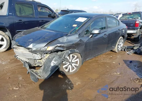 2013 Honda Civic Lx z USA, uszkodzony, nr VIN 2HGFB2F54DH596946